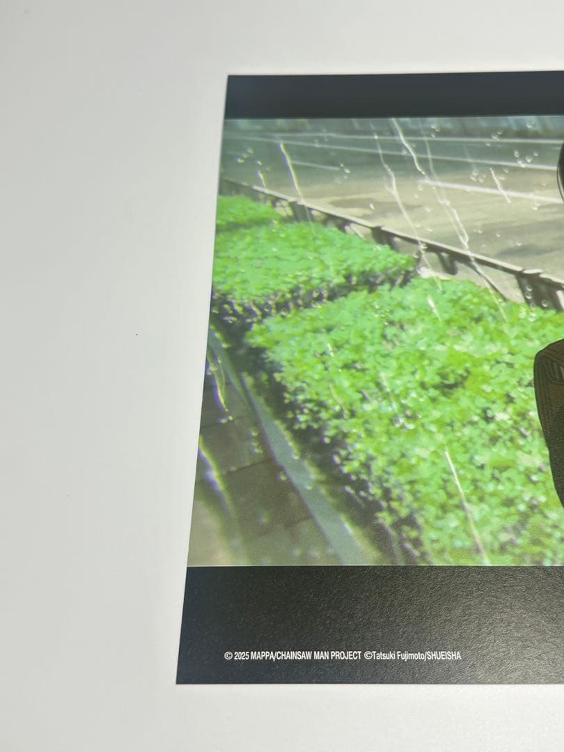 台湾限定 劇場版 チェンソーマン レゼ編 レゼ A3 夜光ポスター　香り付き