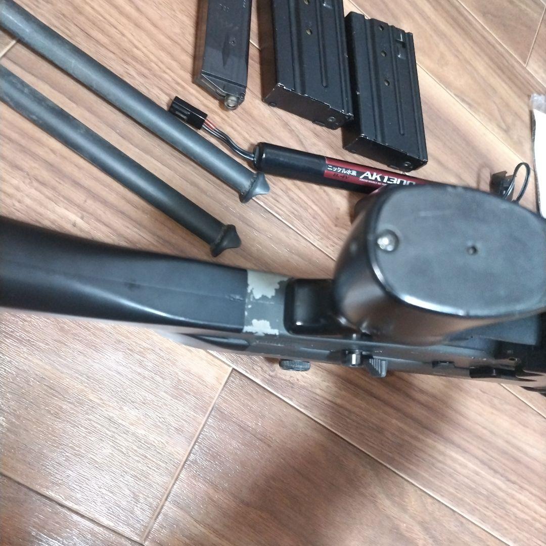 東京マルイ 89式小銃 電動ガン　バッテリー充電器　予備マガジン　ガンケース付属
