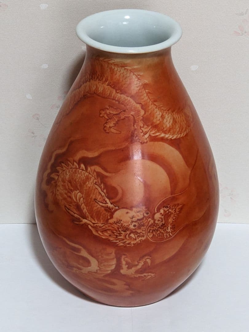 ♦ 九谷焼 雲龍文瓶 青山作 日本画家コラボ作品 淡彩画 置物飾り