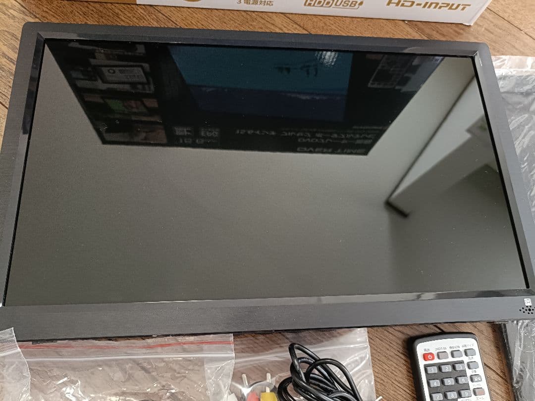 OVER TIME 15.6インチ ポータブルテレビ　DVD