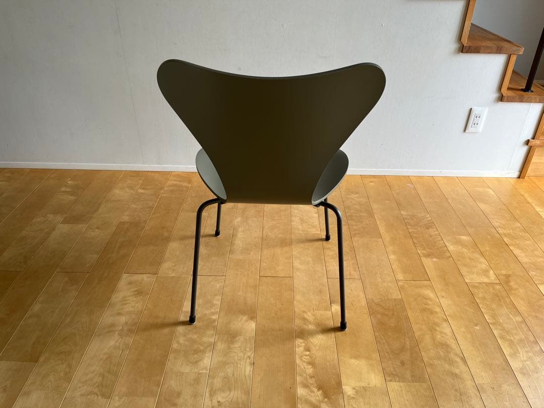 Fritz Hansen スツール オリーブグリーン 2021年製