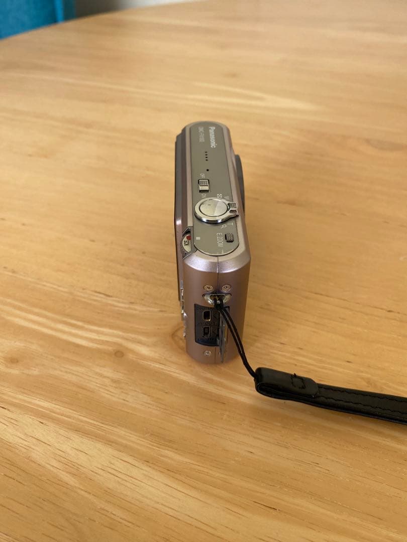 デジタルカメラ Panasonic LUMIX DMC-FX100