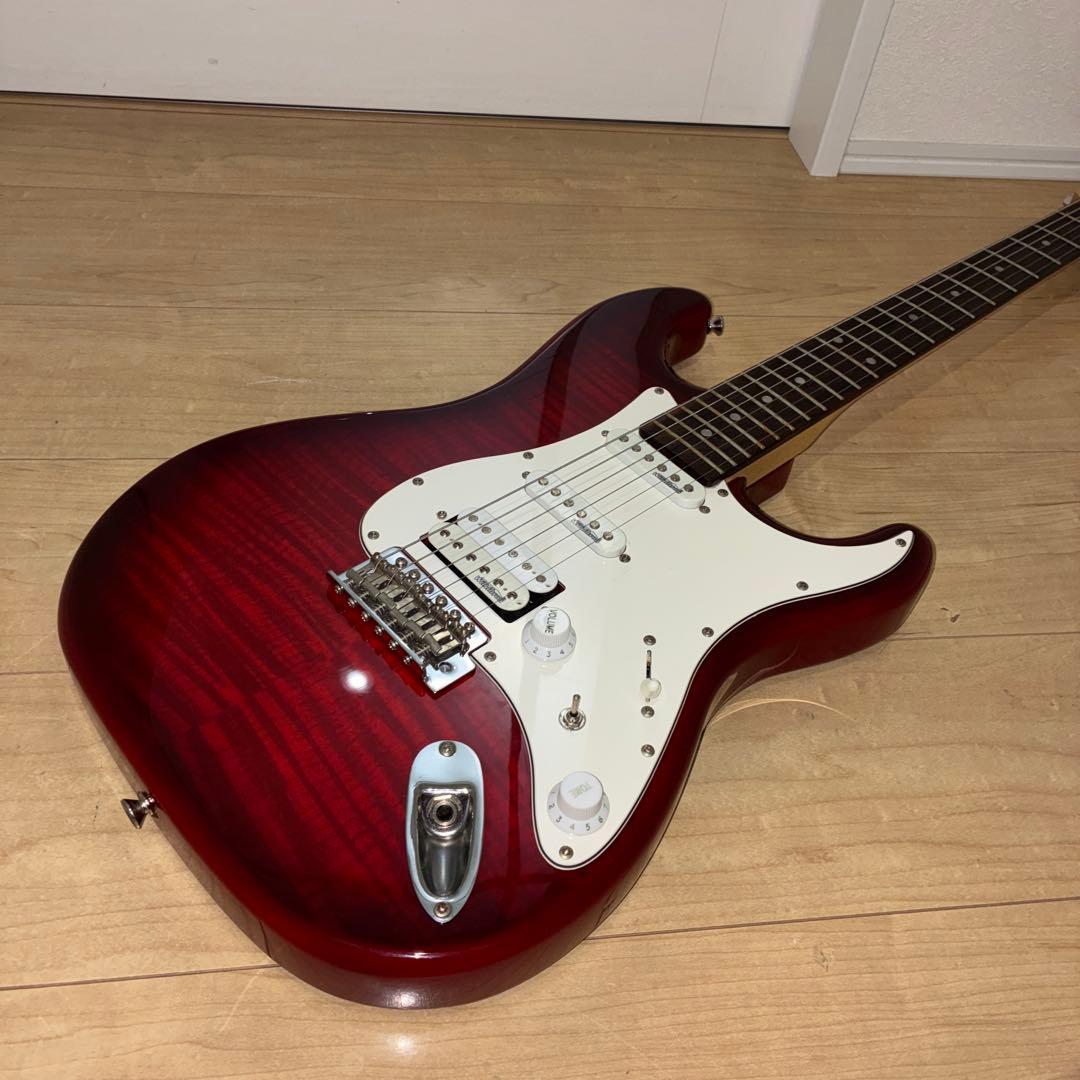 安い調整済み　極美品　バスカーズ　ストラトキャスタータイプ動作良好　SSH 虎目