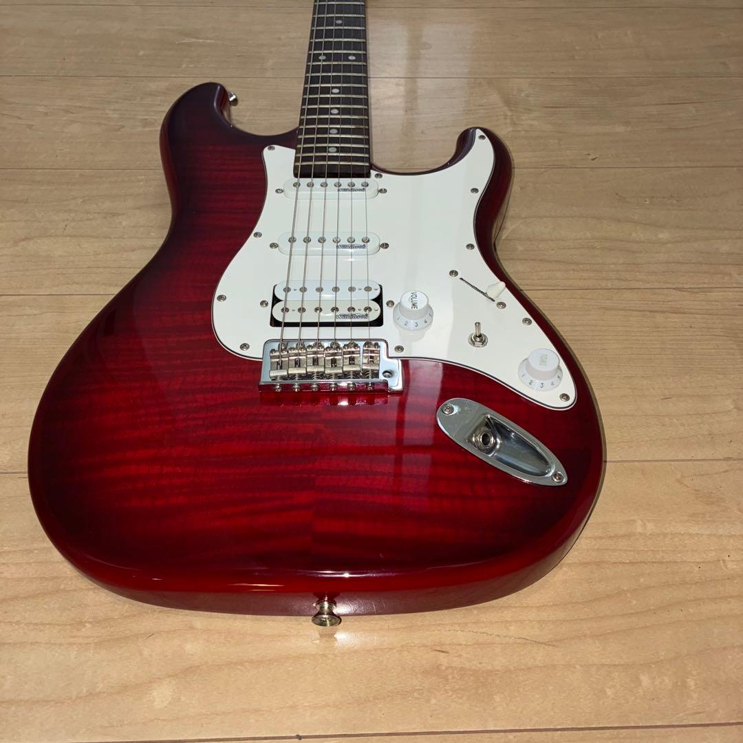 安い調整済み　極美品　バスカーズ　ストラトキャスタータイプ動作良好　SSH 虎目