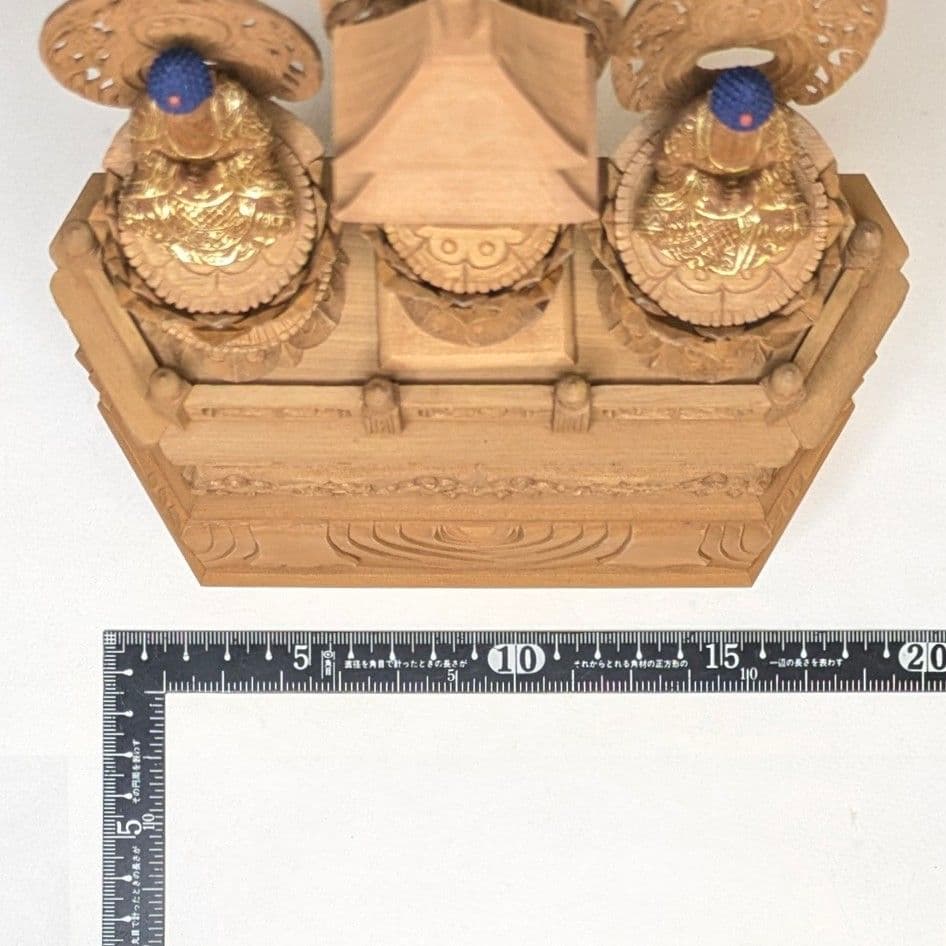 【フォロー割・新品】 三宝尊　金泥　紅檀　上彫り　総高さ約26cm　日蓮宗