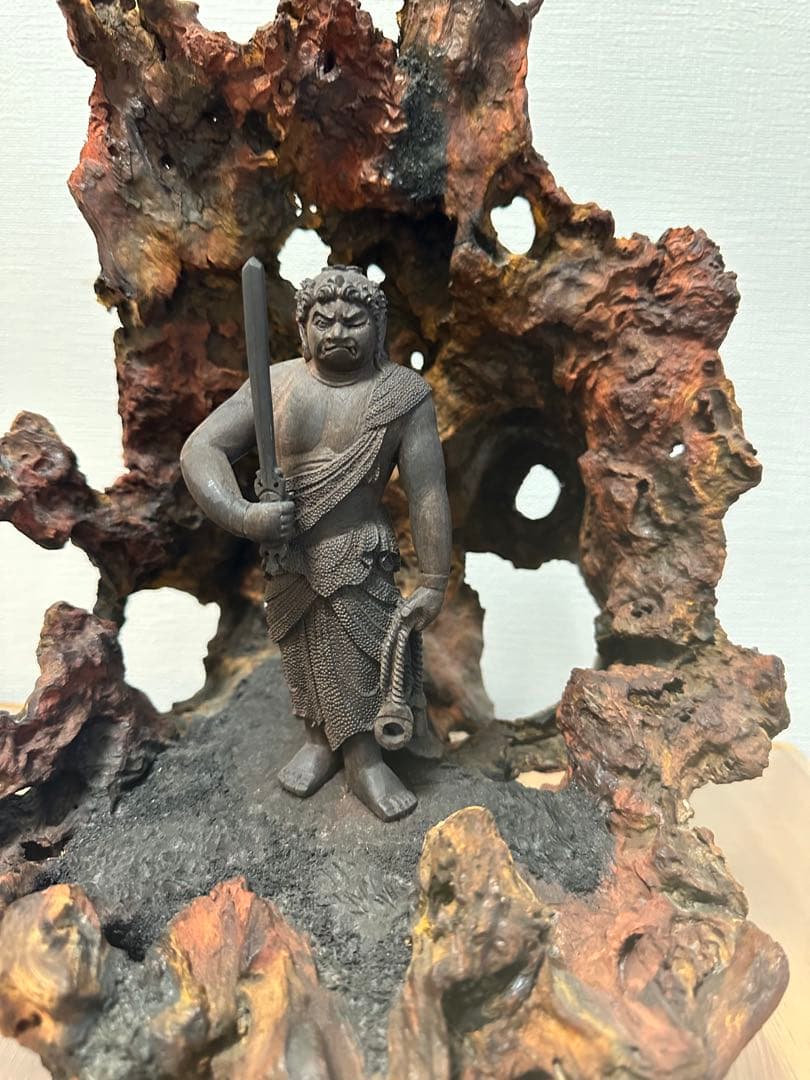 自然木の仏像彫刻 柿の木台座付き　不動明王
