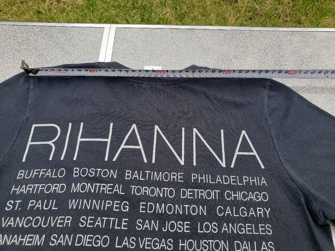 K*2様 RIHANNA　ワールドツアー　Tシャツ　2013 リアーナ　古着　レ