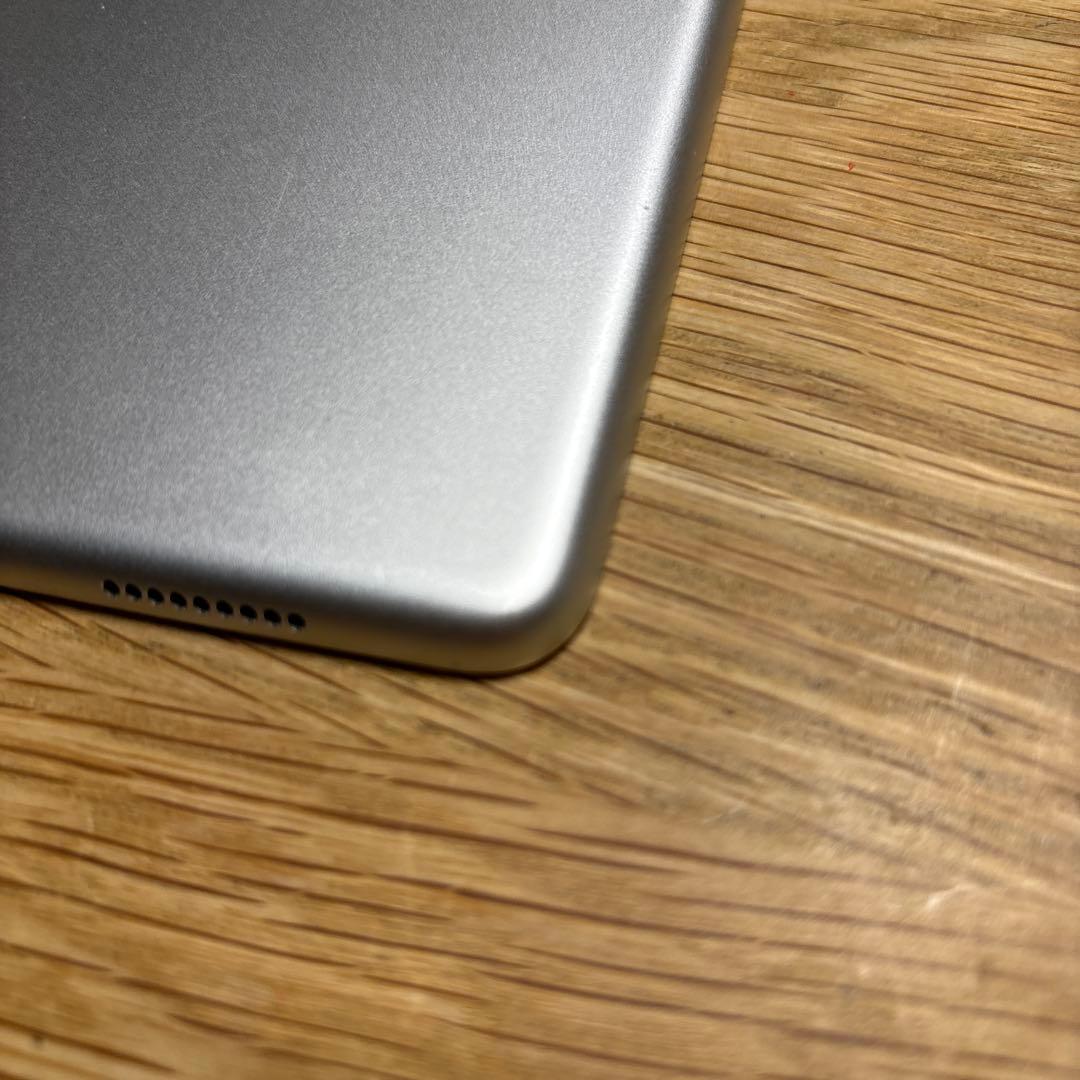 n*4様 iPad Pro (第一世代)128GB Wi-Fi + Cellul