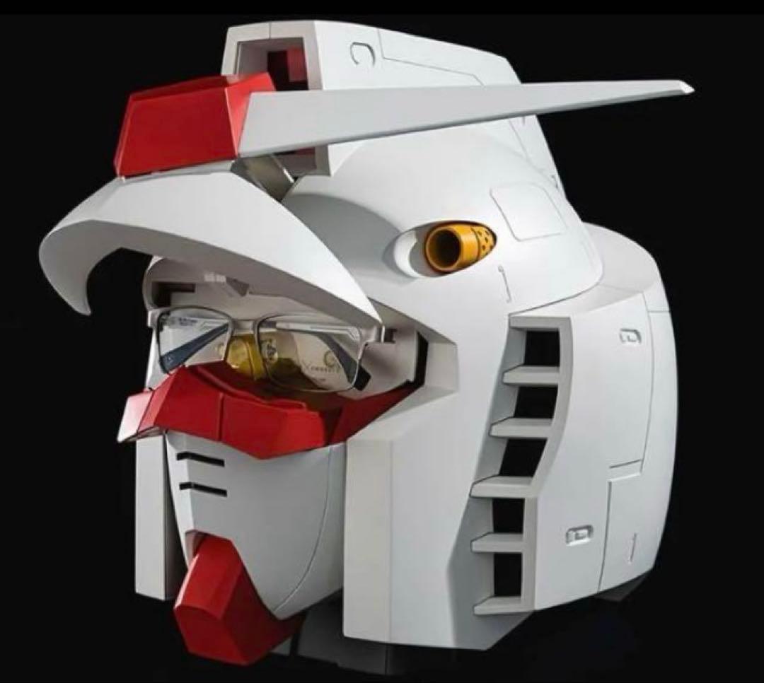 OWNDAYS(オンデーズ) ガンダムヘッド型メガネケース