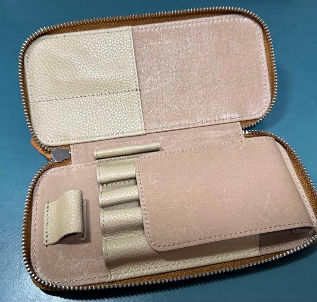 【未使用】　ラダイト　ラウンドジップペンケース　エッセンシャル　MAYA