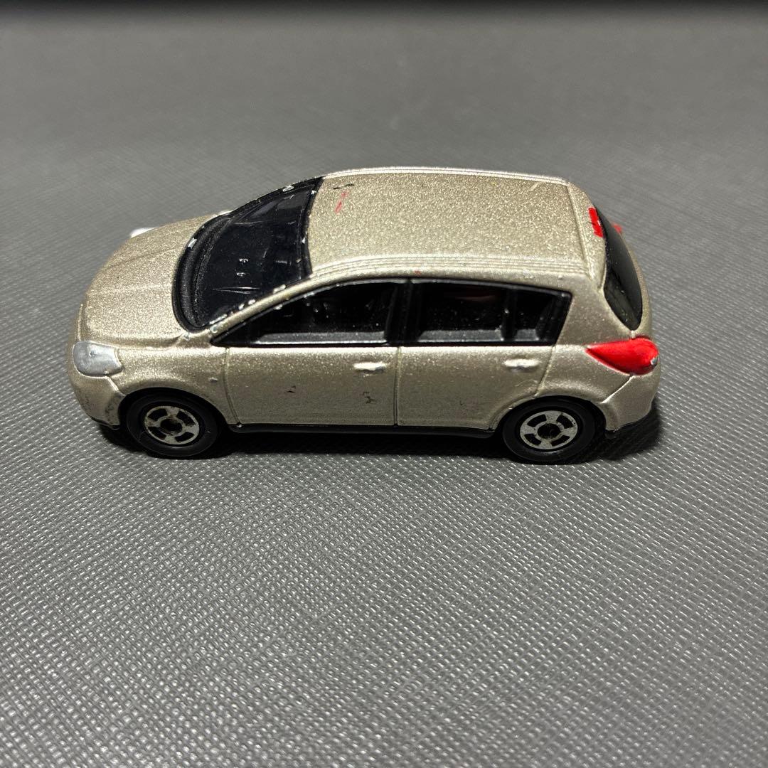 トミカ 日産 ティーダ カラーサンプル 非売品