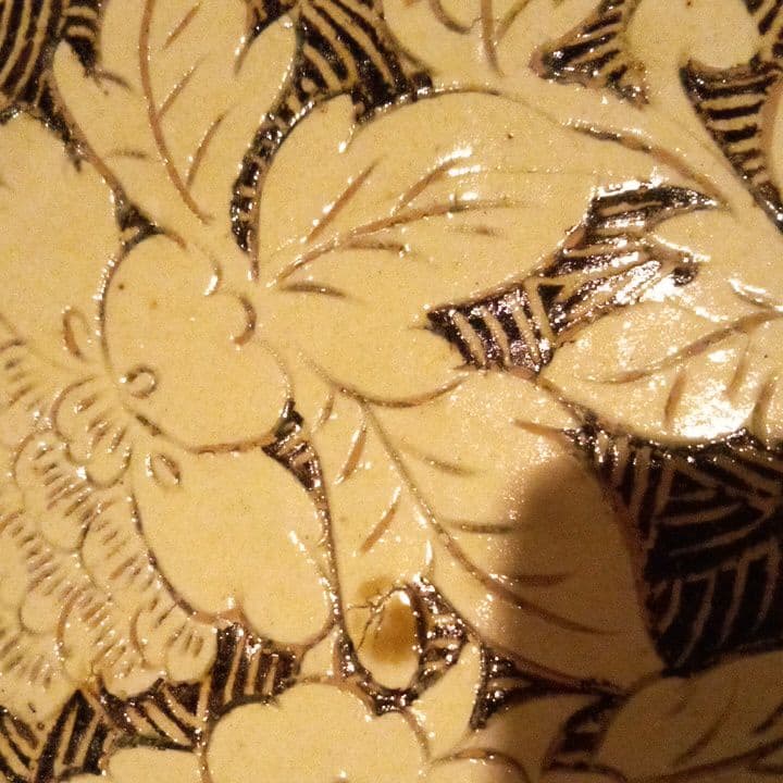 中国陶磁器　磁州窯　浮き彫り合子