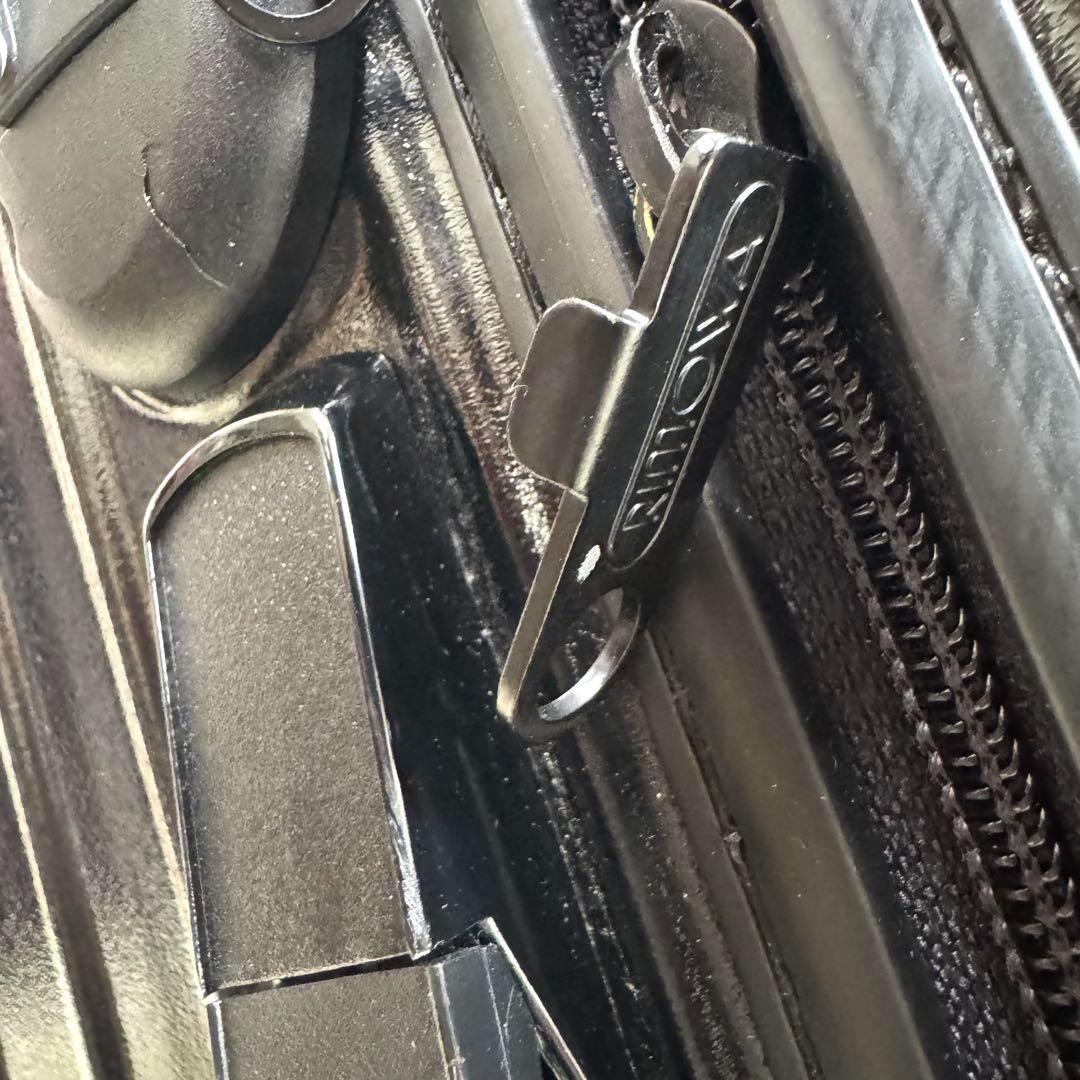 リモワ サルサ 87L 2輪 マットブラック スーツケース チェックイン L