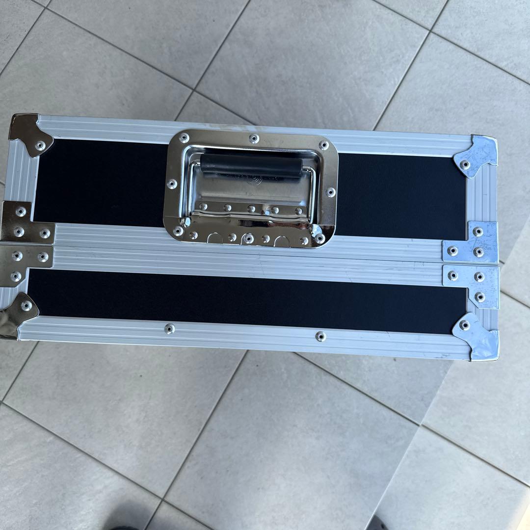 DJ機材ケース 中型 アルミ製 ステッカー付き