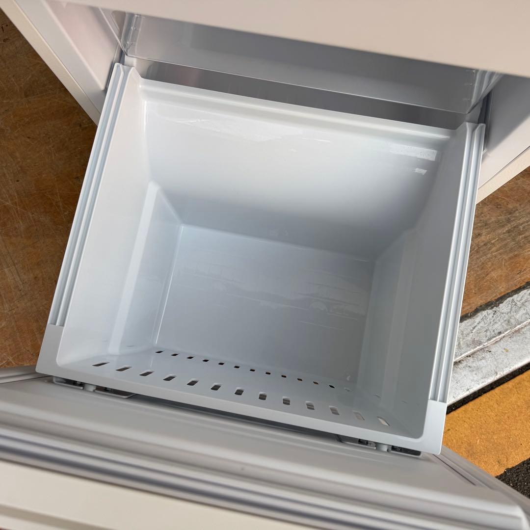 C7304★2024年製★ほぼ新品★パナソニック冷蔵庫インバーターマットホワイト