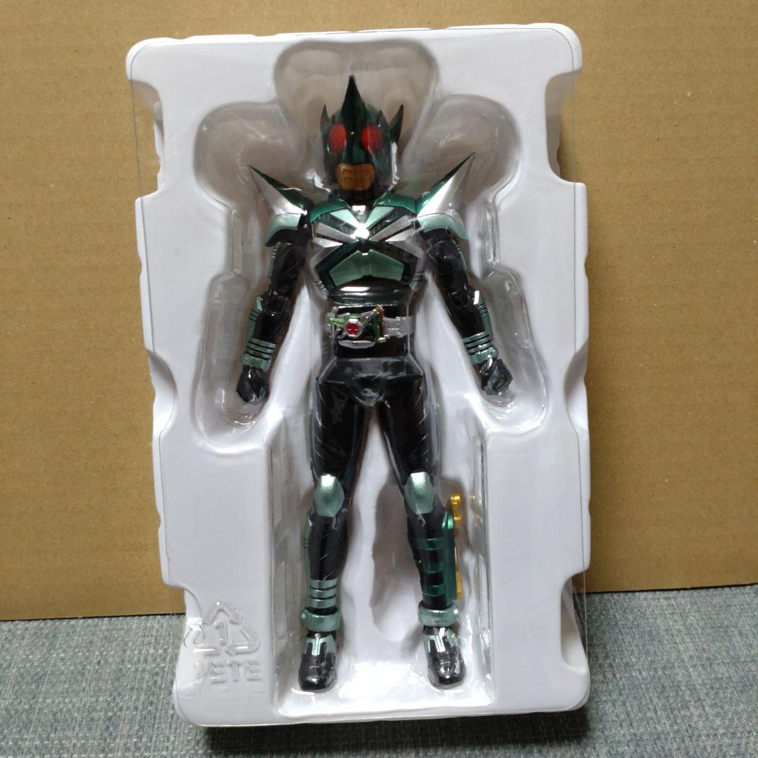 S.H.Figuarts 仮面ライダーカブト キックパンチセット