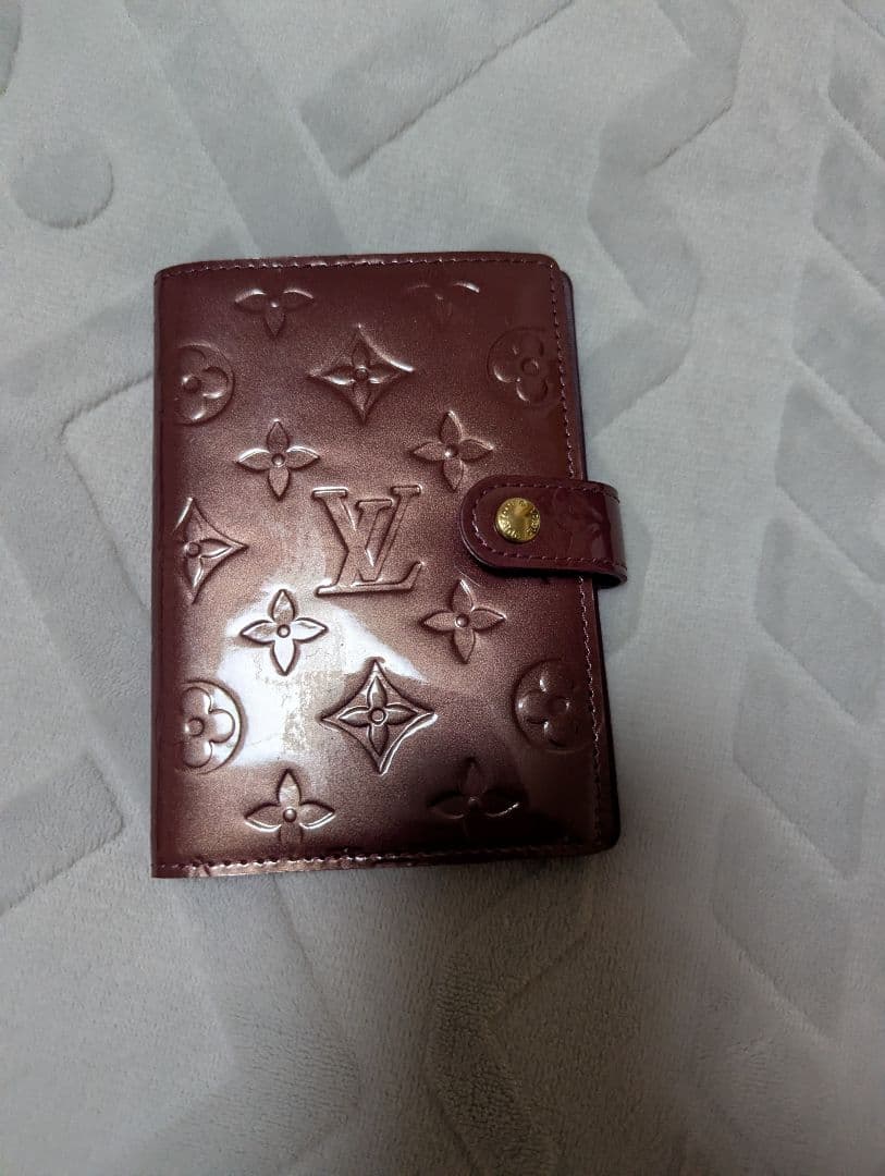 Louis Vuitton ルイヴィトン 手帳カバー ヴェルニ 6穴式 エナメル