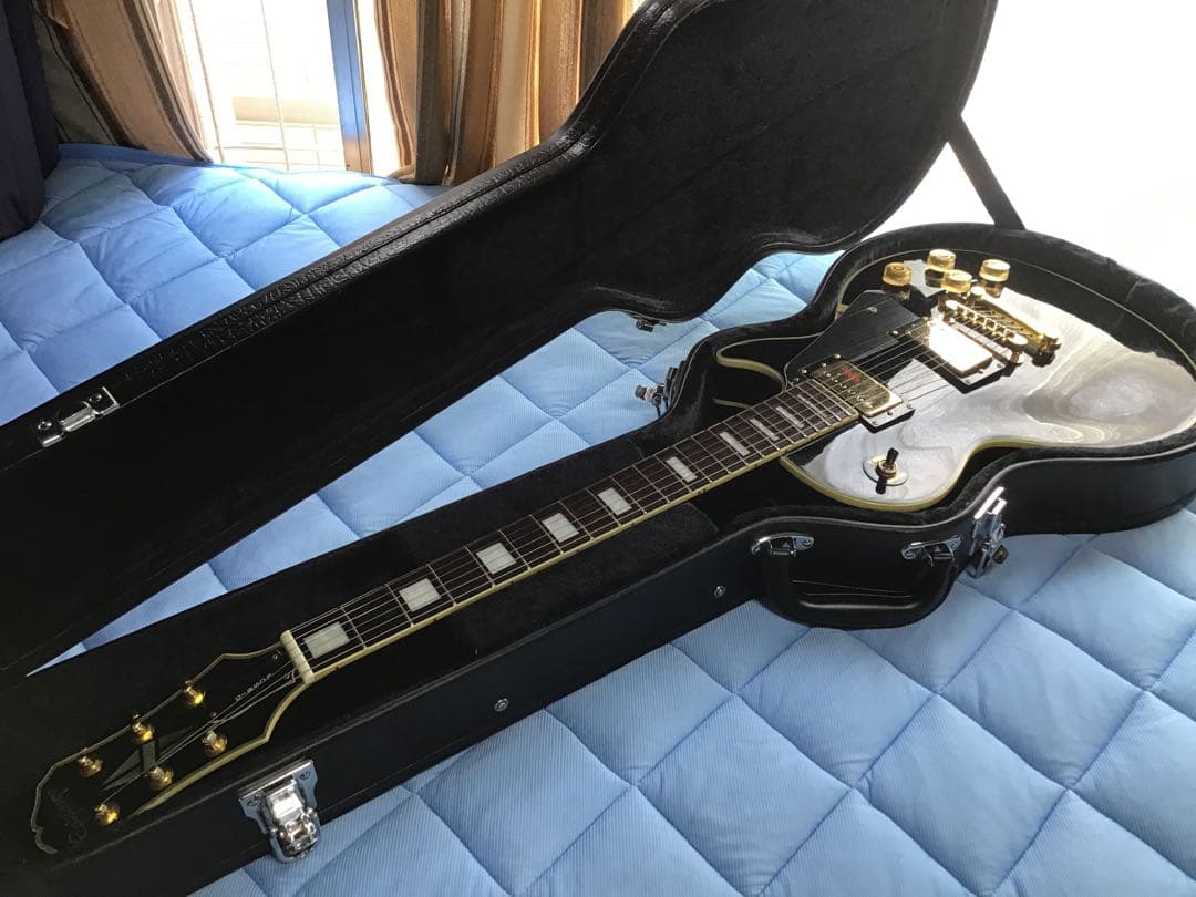Epiphone Les Paul Custom 　ハードケース付属