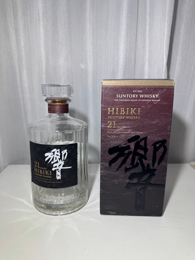 サントリー響 21年 ウイスキー 700ml 空き瓶 箱付き