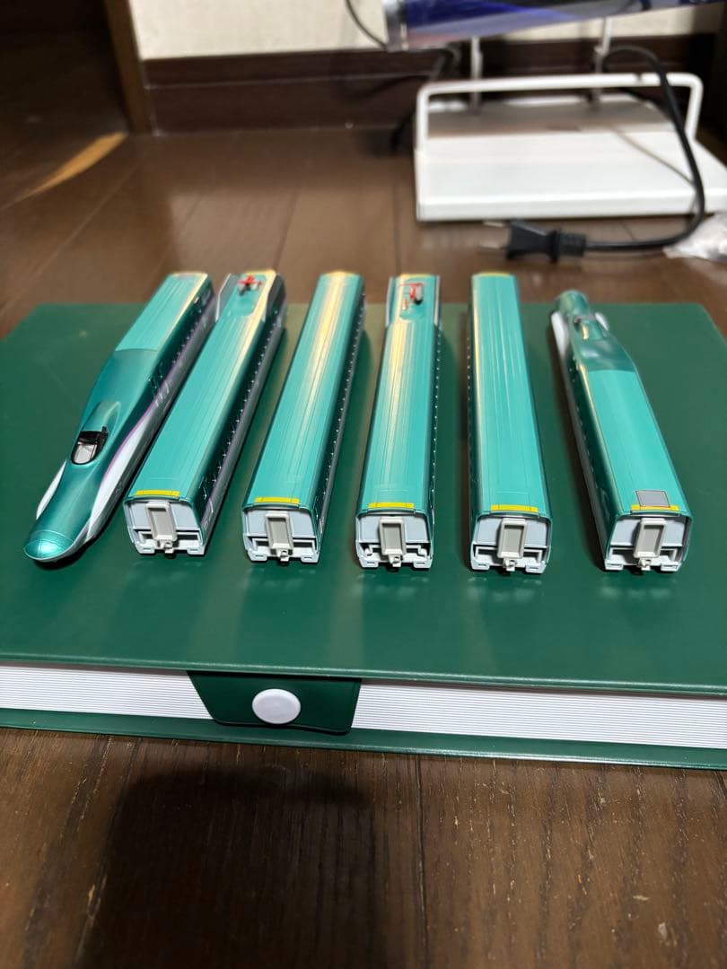 KATO E5系 新幹線「はやぶさ」 6両セット 10-1663、10-1664