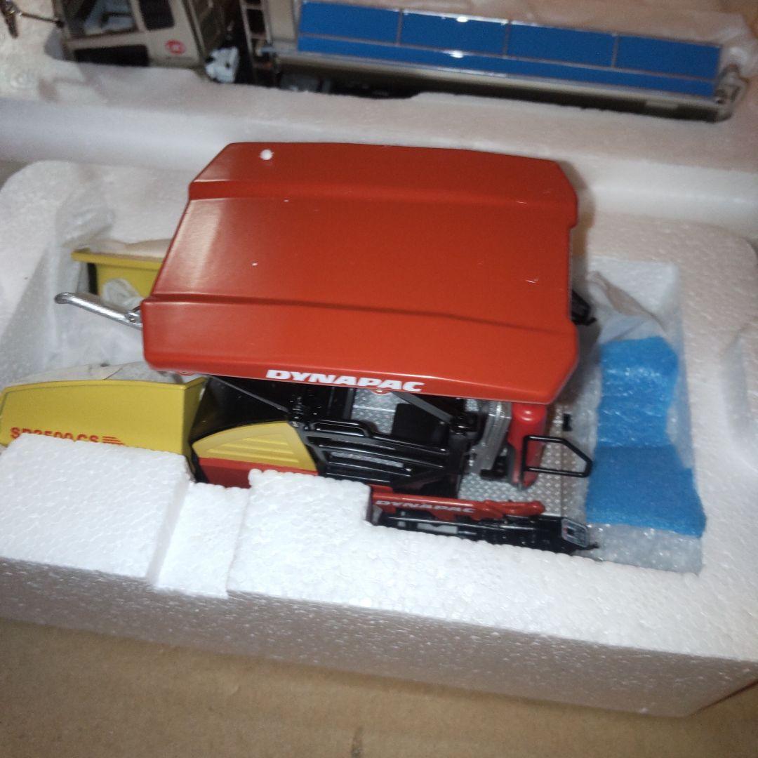 UDトラックス　クオンダンプカー　DYNAPAC  SD2500CS  2セット