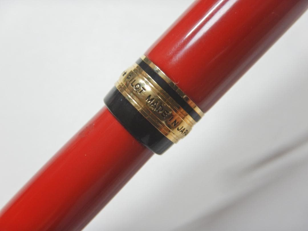 PILOT カスタム845 漆 朱 ペン先18K 750 <M> 万年筆 筆記可