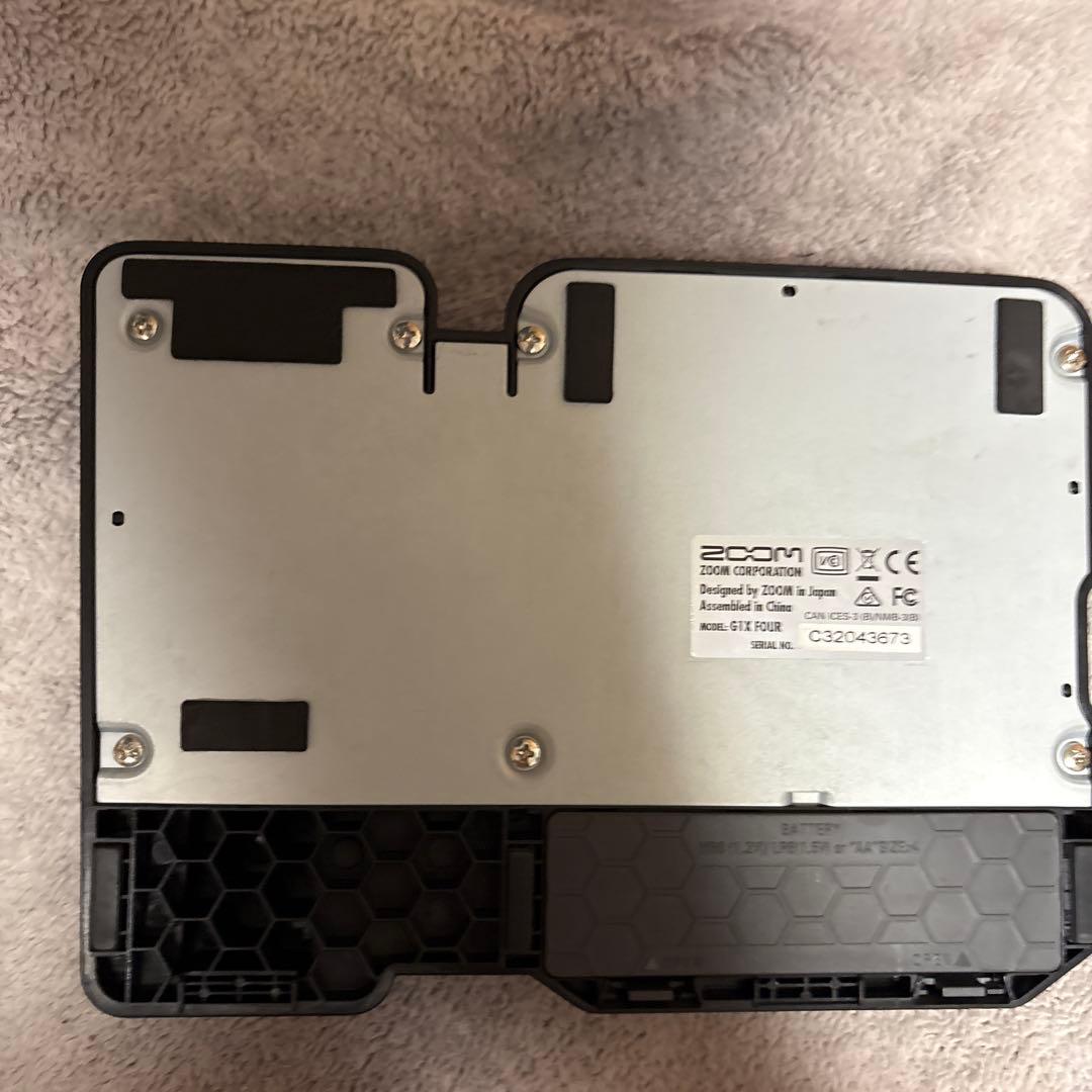 ZOOM G1X FOUR x ギターエフェクター