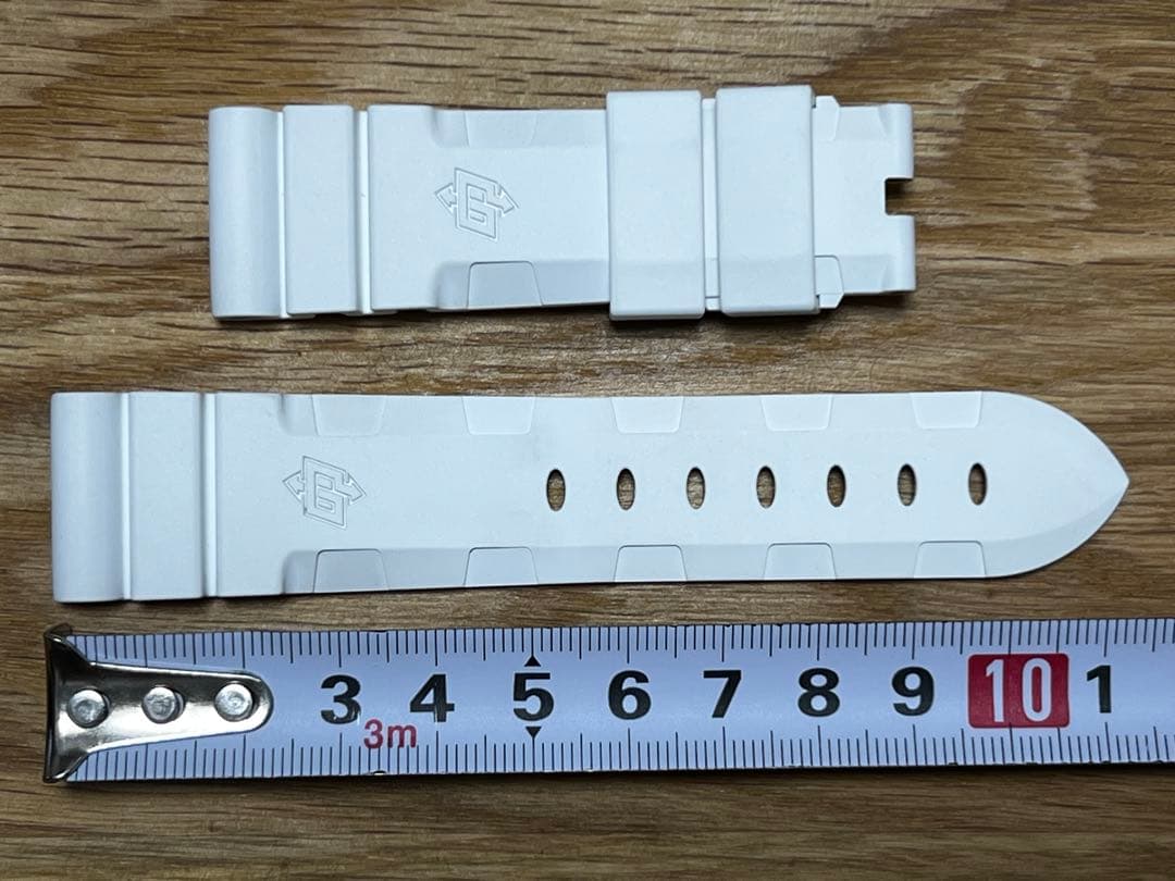 OFFICINE PANERAI 純正　ラバー　ベルト　ホワイト　22mm 美品