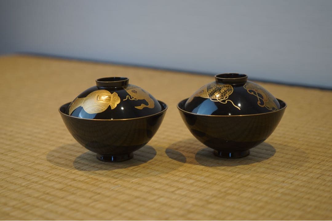 金蒔絵・螺鈿細工 宝尽くし文様 黒漆 吸物椀 2客 軽量 / 木製漆器 茶懐石