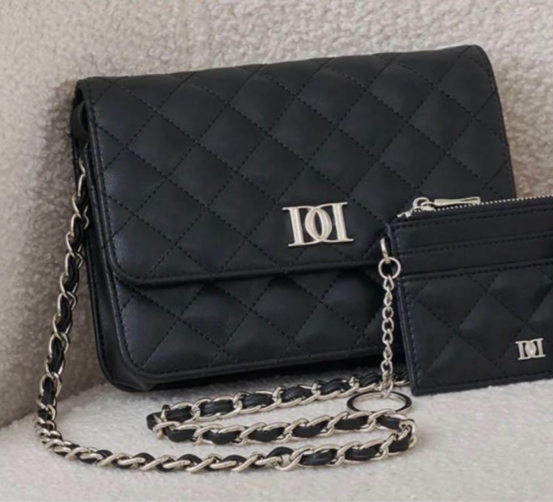 ダーリッチ　DDロゴキルティングトラベルセット