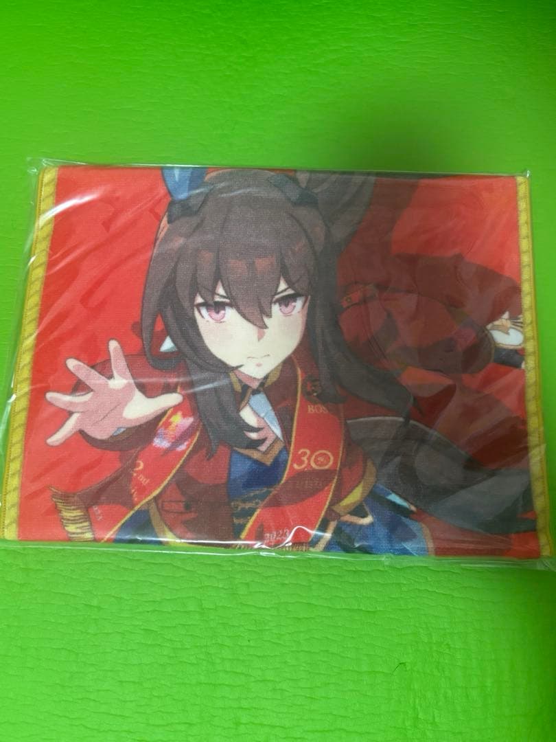 ウマ娘プリティーダービー BOSS 優勝レイ風フェイスタオル　アドマイヤベガ