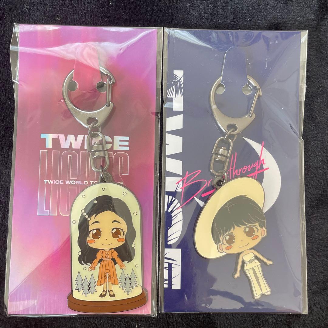 twice  キーホルダー モモ