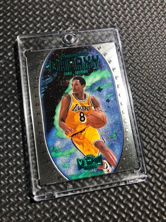 Kobe Brand. L UNIVERSE.GALAXY❣️