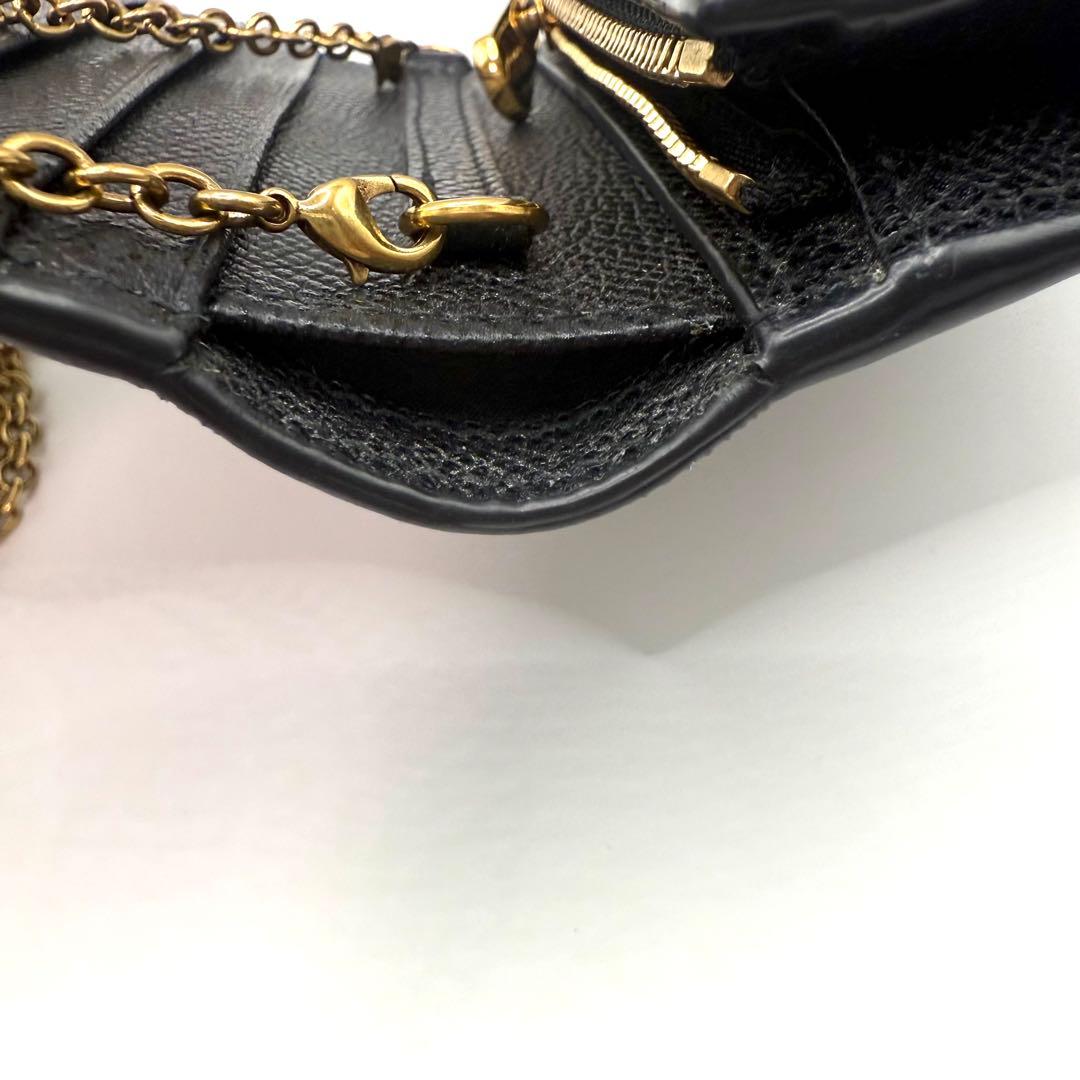 フェラガモ チェーンウォレット ガンチーニ ブラック