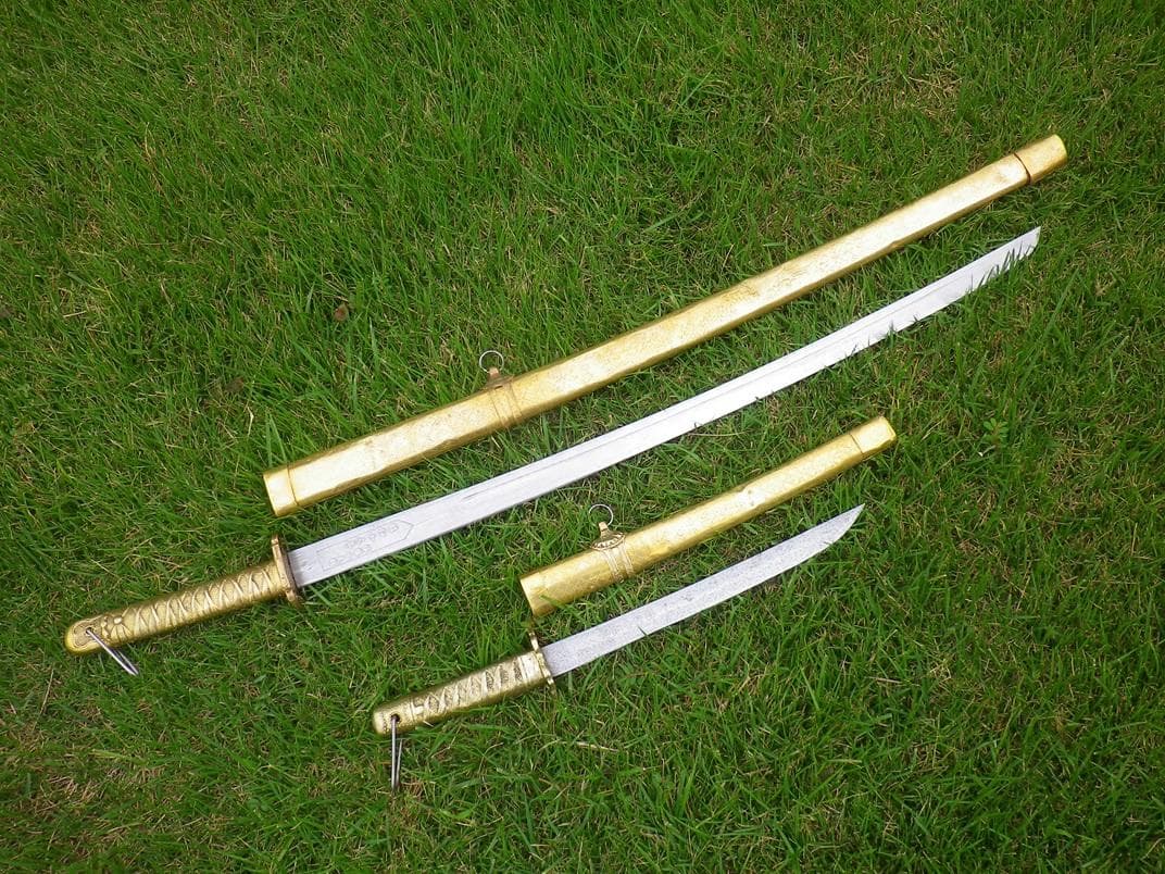 紀元二千六百年節祭の模造刀　昭和十五年　佐藤小太郎　貴重な大小セット