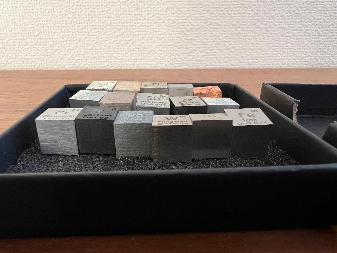 元素標本キューブ16個セット