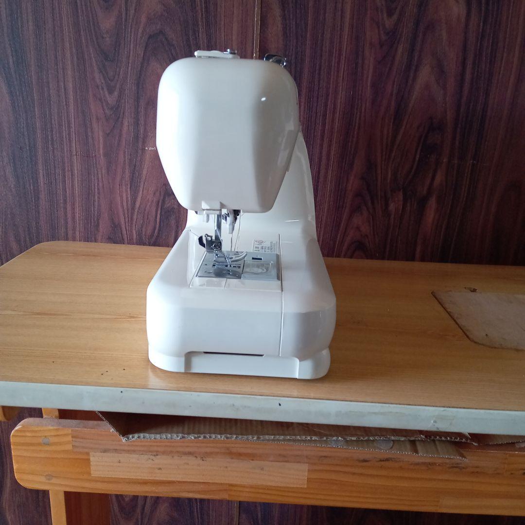 ジャノメ電子ミシン本体　ニュウモナーゼ　分解メンテナンス済み
