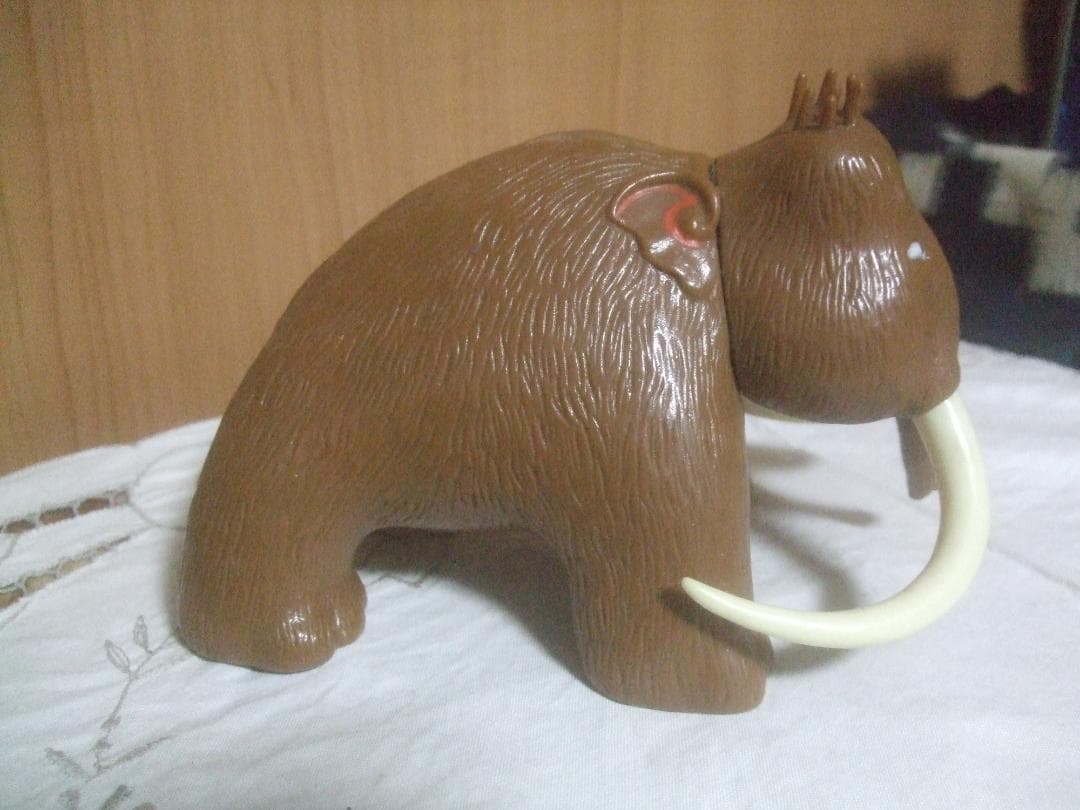 コスモ信用組合★マンモスの貯金箱★未使用品