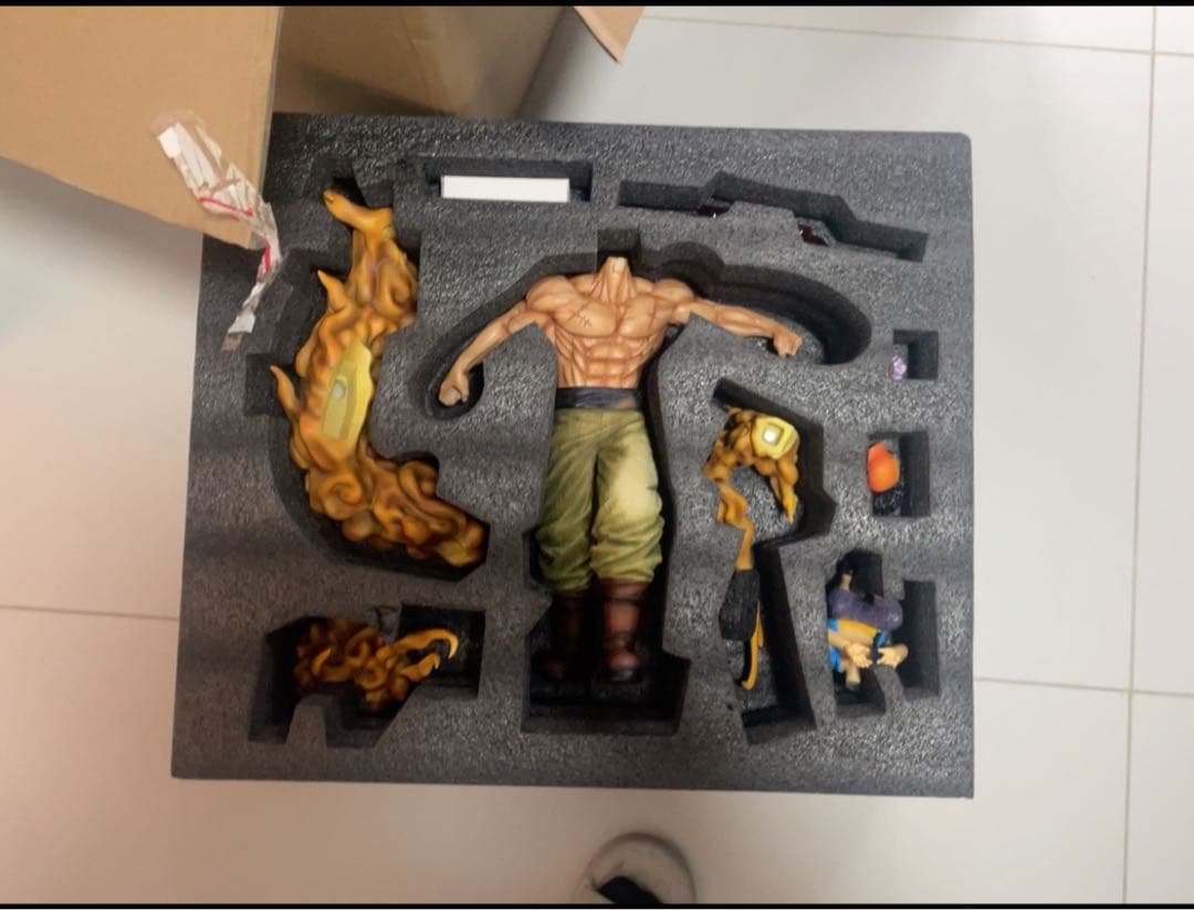 ワンピース　白髭　ガレージキット　リキャスト　フィギュア　完成品