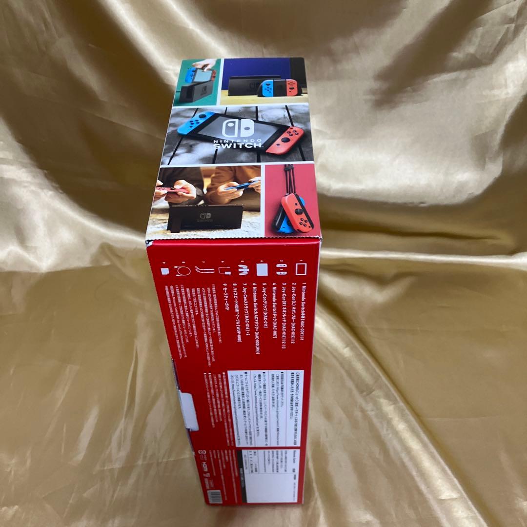 匿名配送　Nintendo Switch 本体　付属品完備