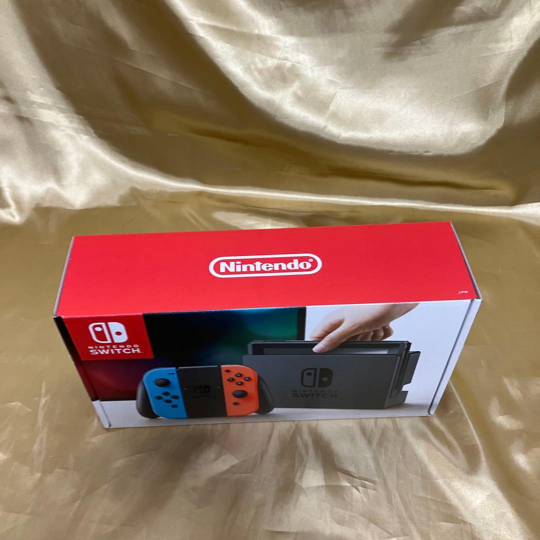 匿名配送　Nintendo Switch 本体　付属品完備