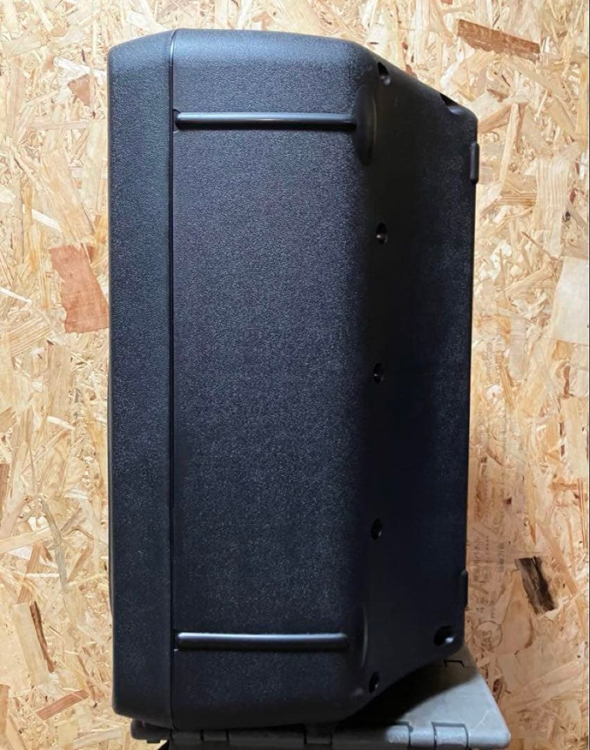 美品　Mackie (マッキー) C-200 PAスピーカー　②