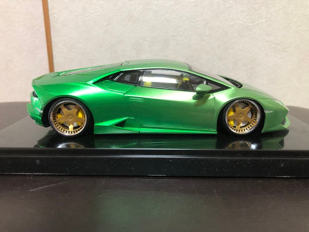 アオシマプラモデル1/24 ランボルギーニウラカン　完成品