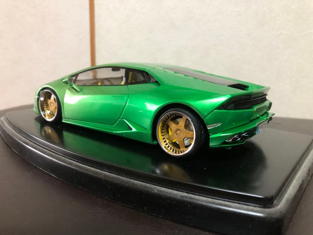 アオシマプラモデル1/24 ランボルギーニウラカン　完成品