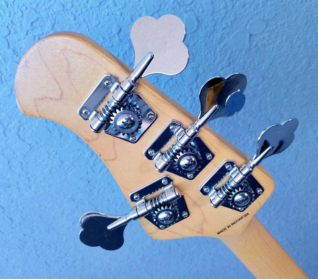 ベース Sterling by musicman SUB Ray4