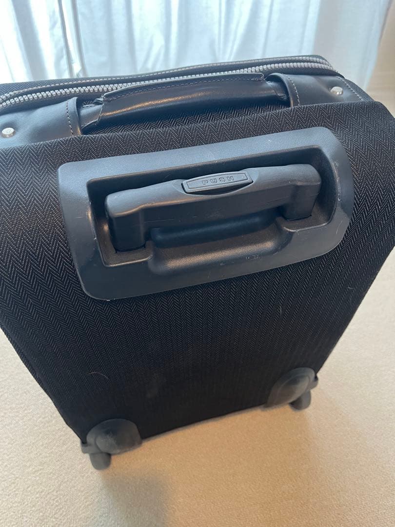 Paul Smith ブラック キャリーとブリーフケース