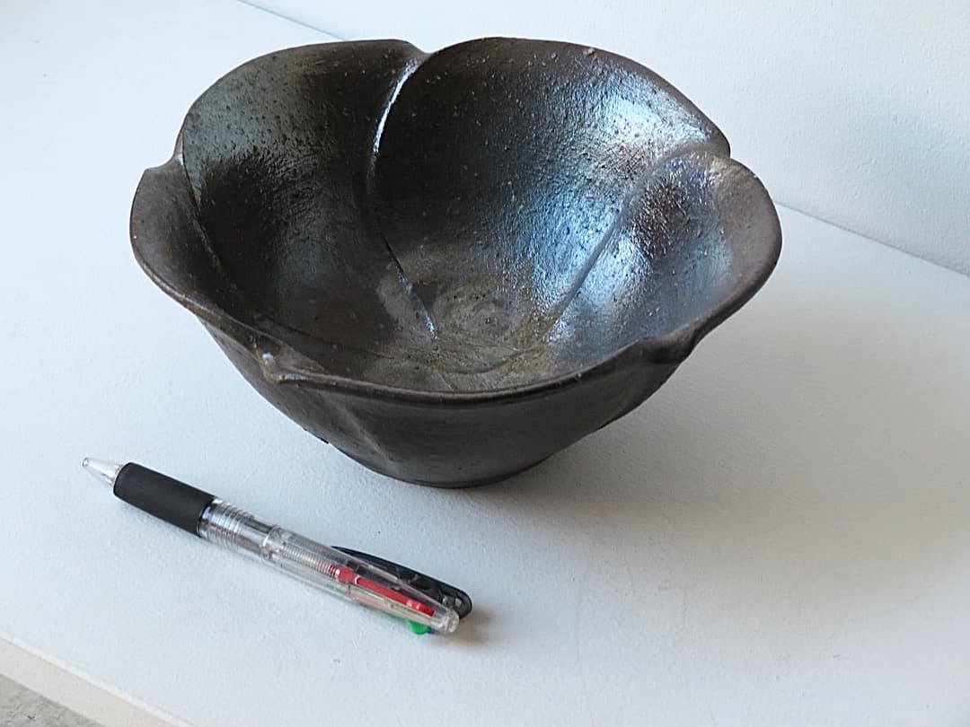 【値下中】青娥窯　松元洋一作10　『南蛮銀彩火襷輪花菓子鉢』　穴窯焼成