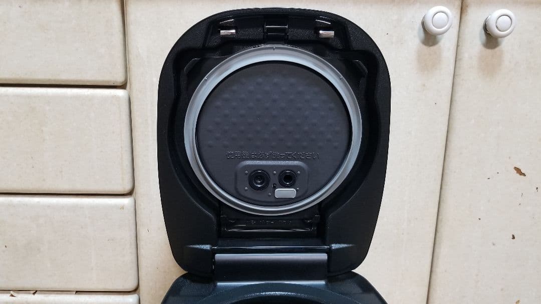 ☆2021年製☆土鍋ご泡火炊き☆タイガー圧力IH炊飯器 ハイグレードモデル