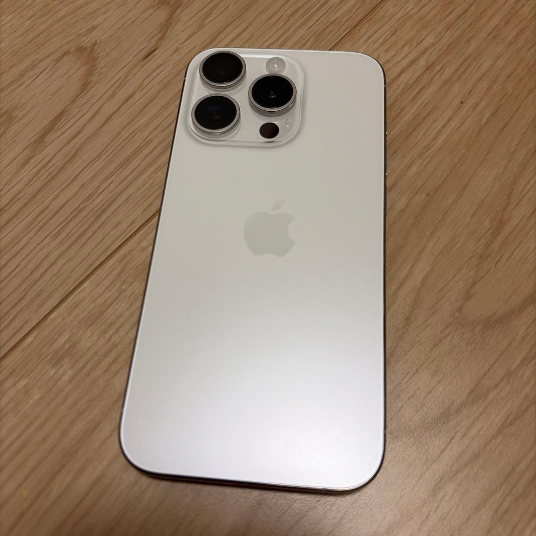 iPhone 15 Pro ホワイトチタニウム 256GB SIMフリー おまけ