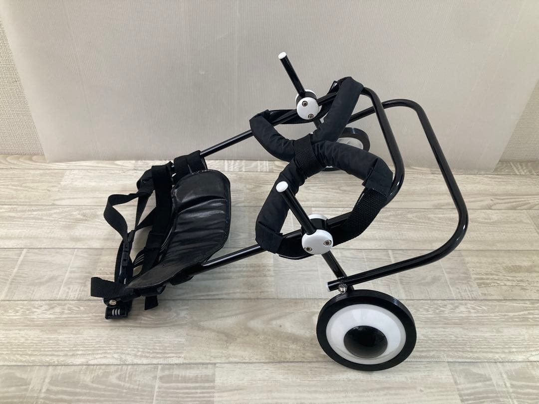 天使の車輪　犬の車椅子　後脚サポート　Ｍサイズ　足置き付き